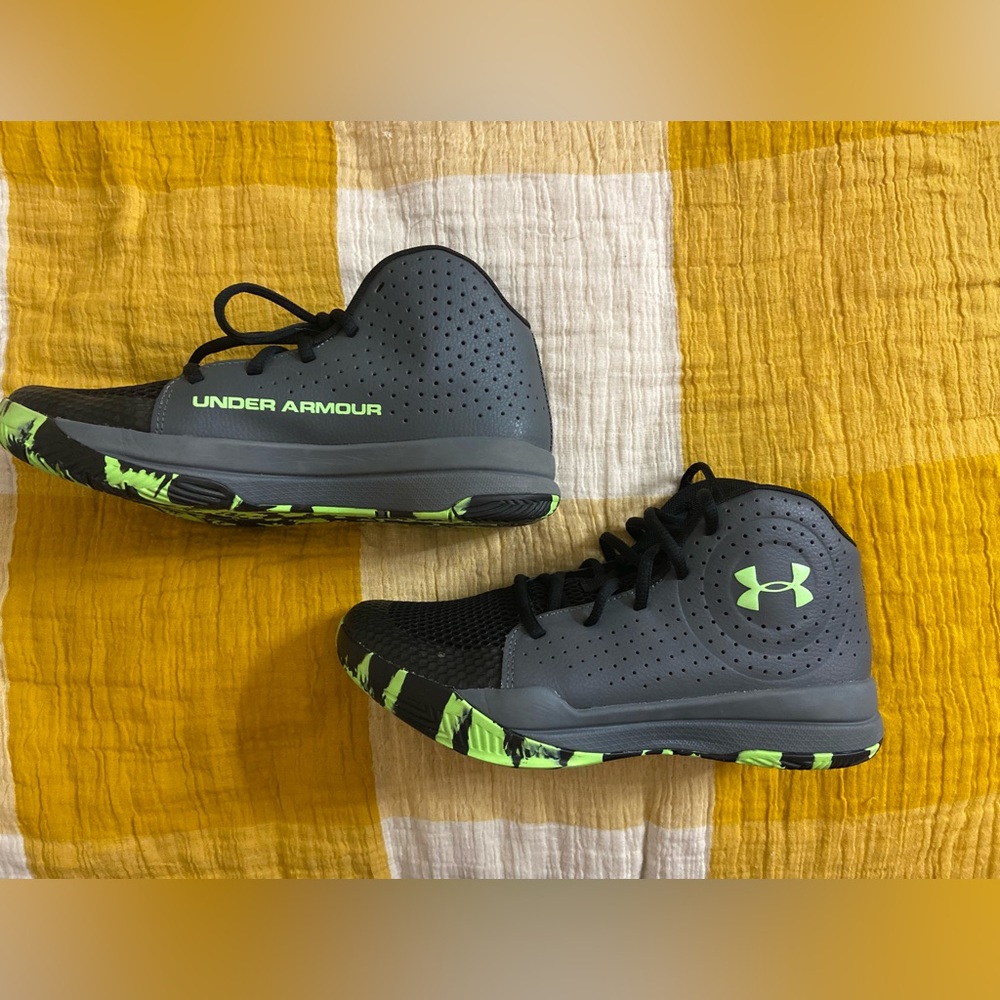 Kids Under Armour Basketball Sneakers